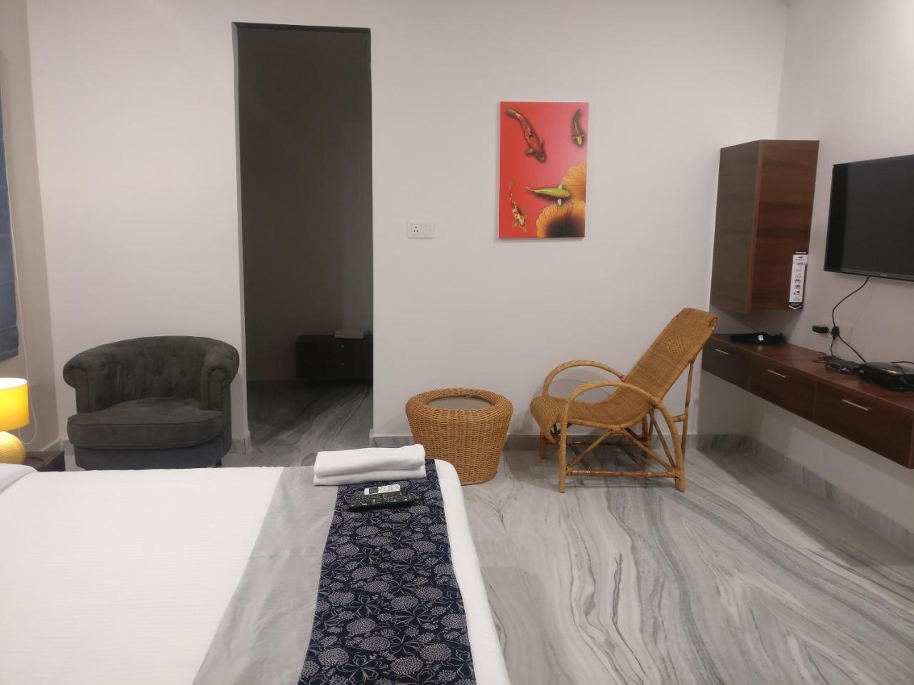 Misty Lake Guest House ハイデラバード エクステリア 写真
